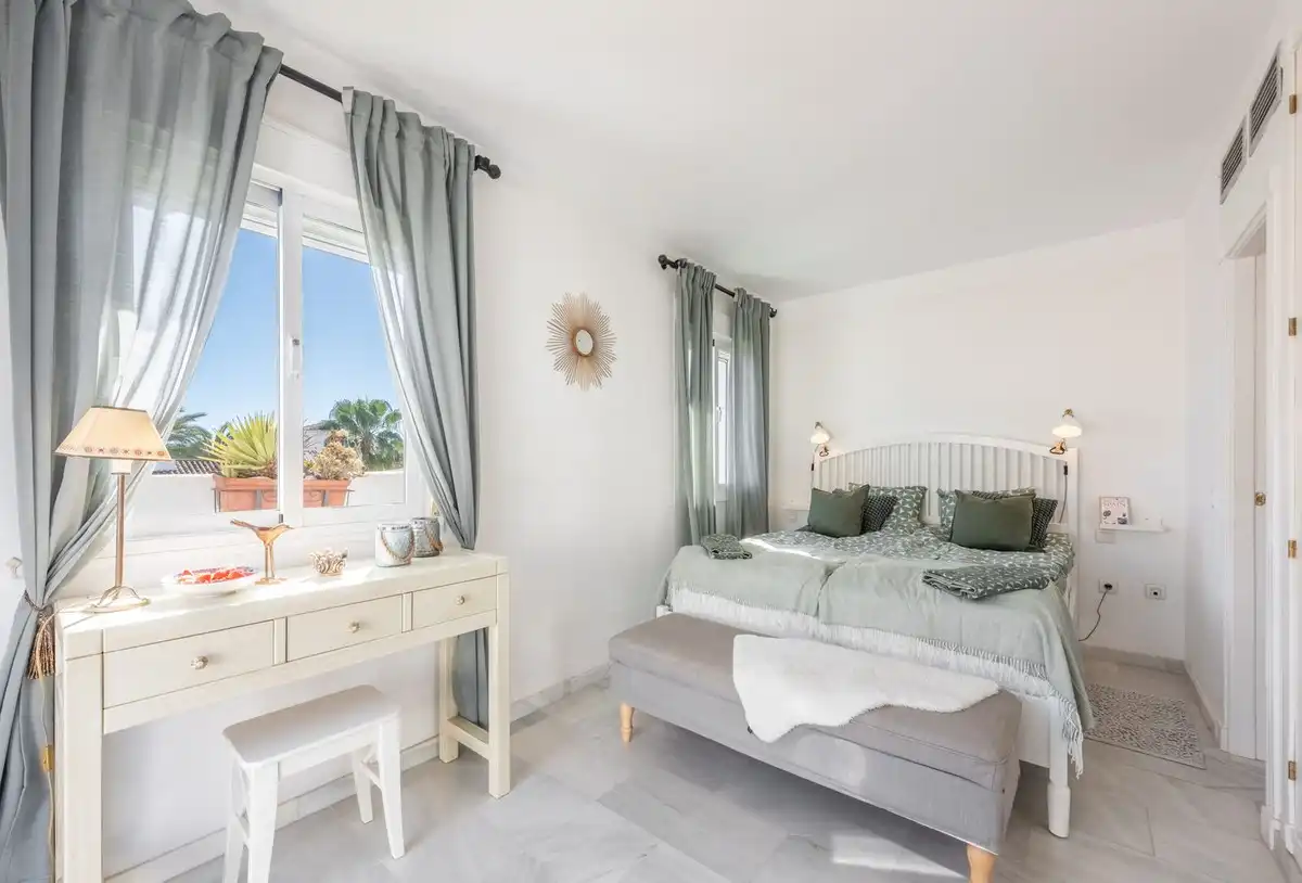 Dormitori de Àtic en venda en Marbella amb Aire condicionat, Moblat i Internet