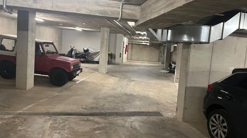 Gran plaza de parking con puerta privada en la entrada de Cadaqués, imatge 3
