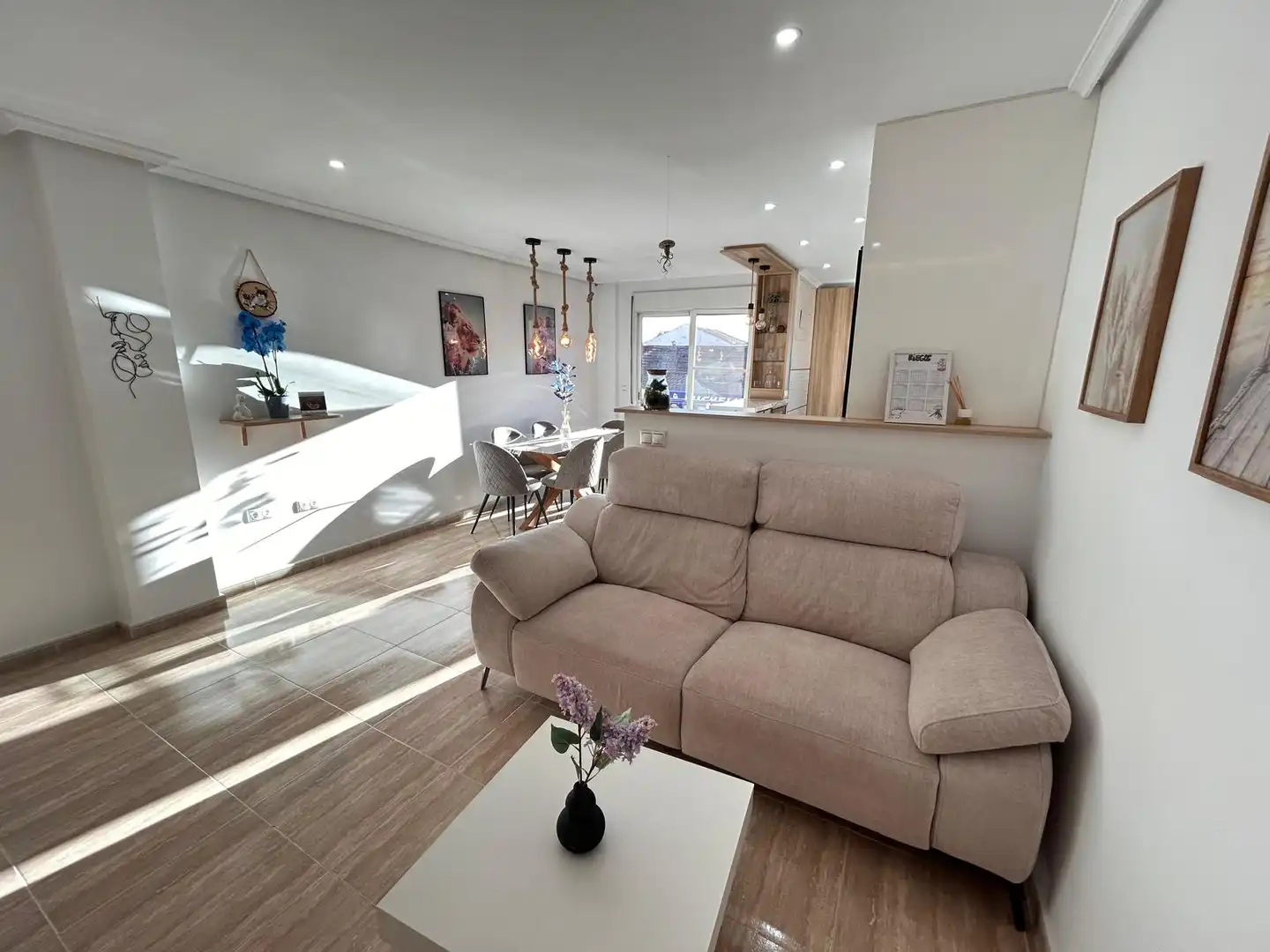 Living room of Flat for sale in Dolores  with Air Conditioner, Terrace and Furnished