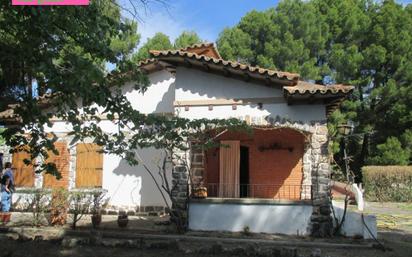 Exterior view of House or chalet for sale in Calatayud  with Terrace and Swimming Pool