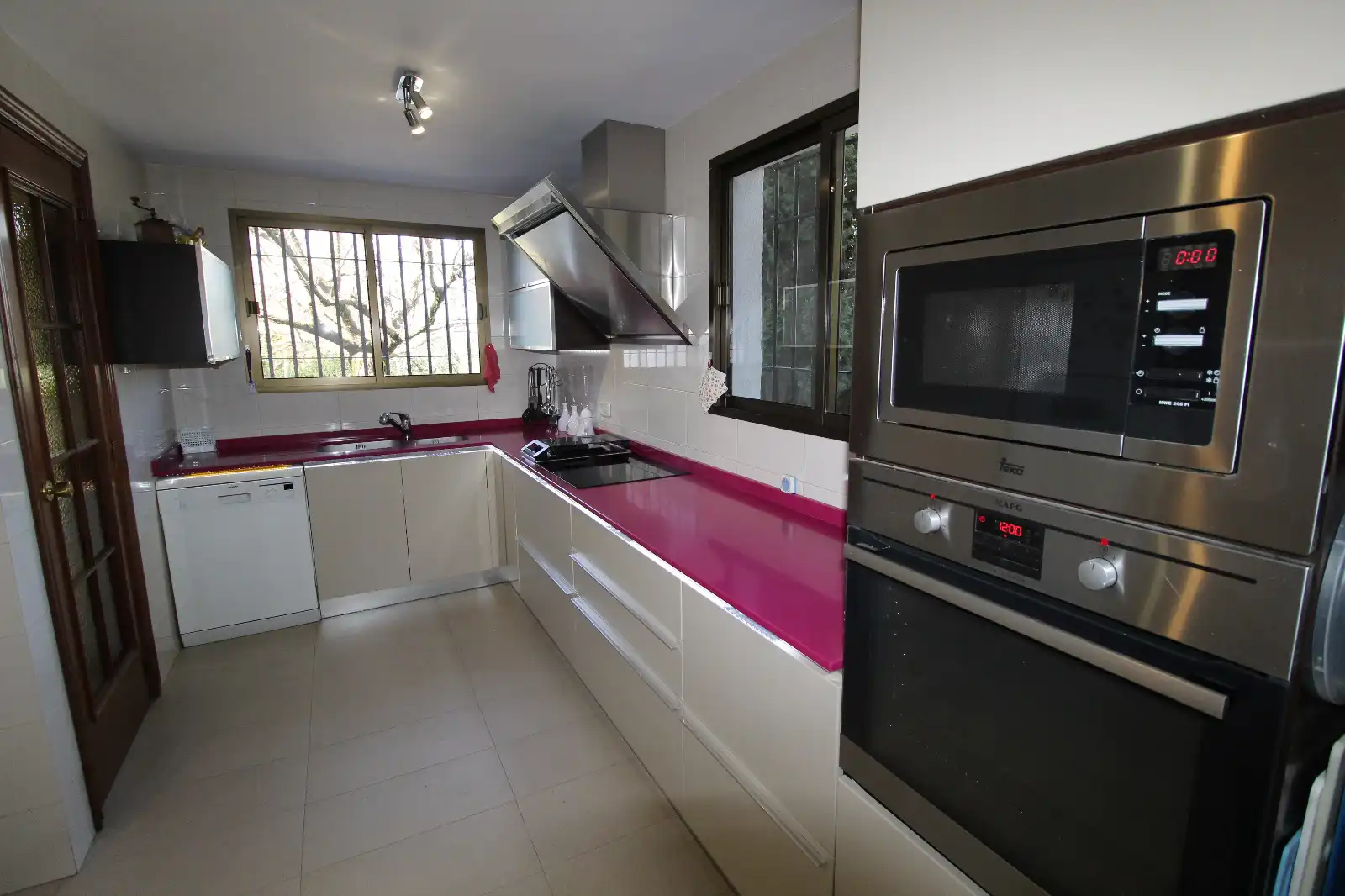 Kitchen of Houses for sale in Úbeda  with Heating, Private garden and Swimming Pool