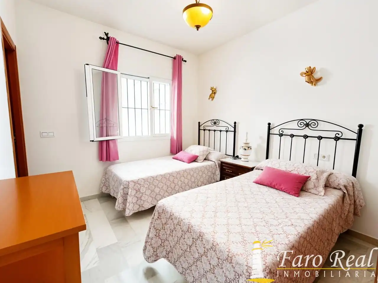 Habitación de Planta baja en venta en Sanlúcar de Barrameda con Trastero