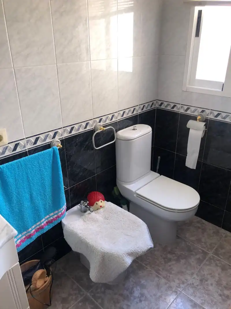 Bany de Casa adosada en venda en Ròtova amb Aire condicionat, Moblat i Balcó