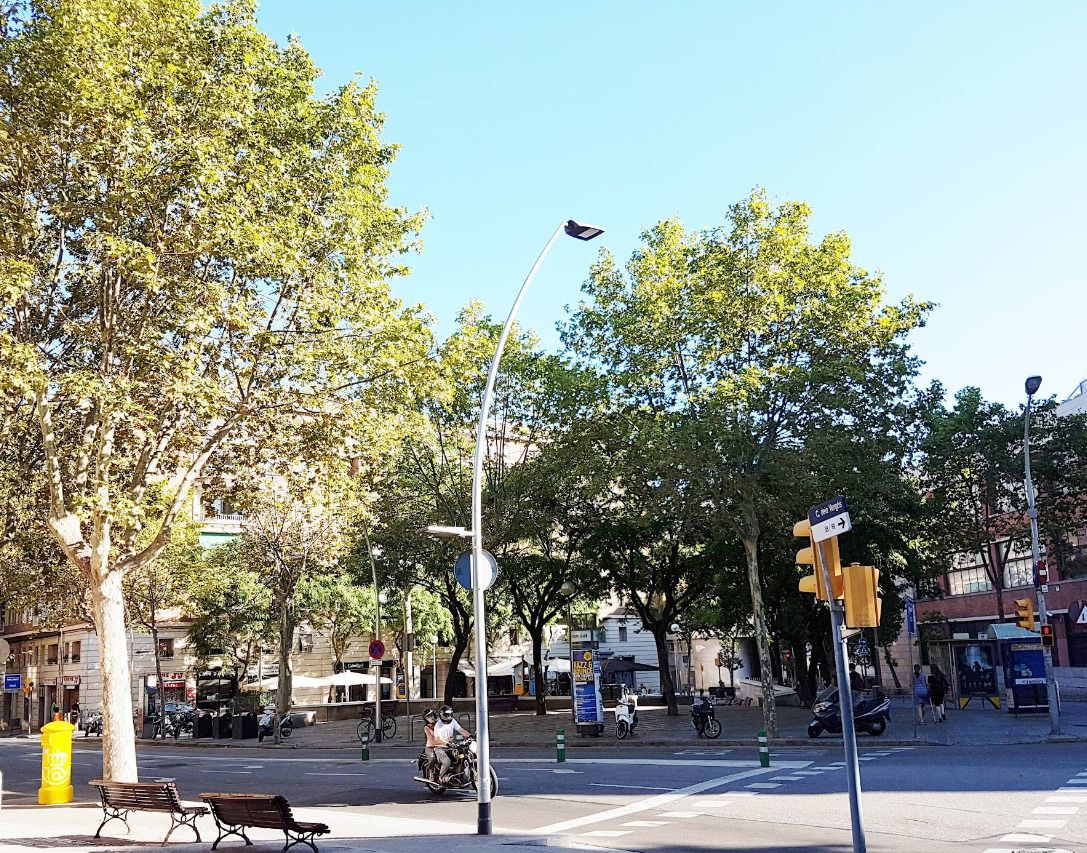 Vista exterior de Pis en venda en  Barcelona Capital amb Calefacció i Terrassa