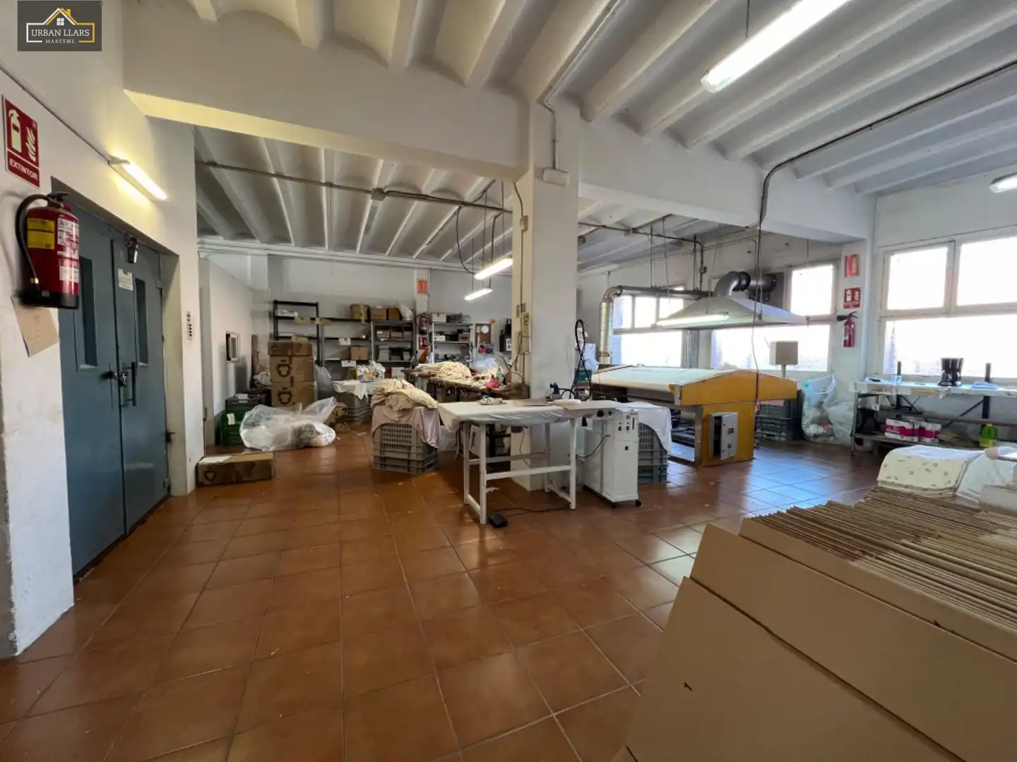 Locale commerciale in vendita a Centre