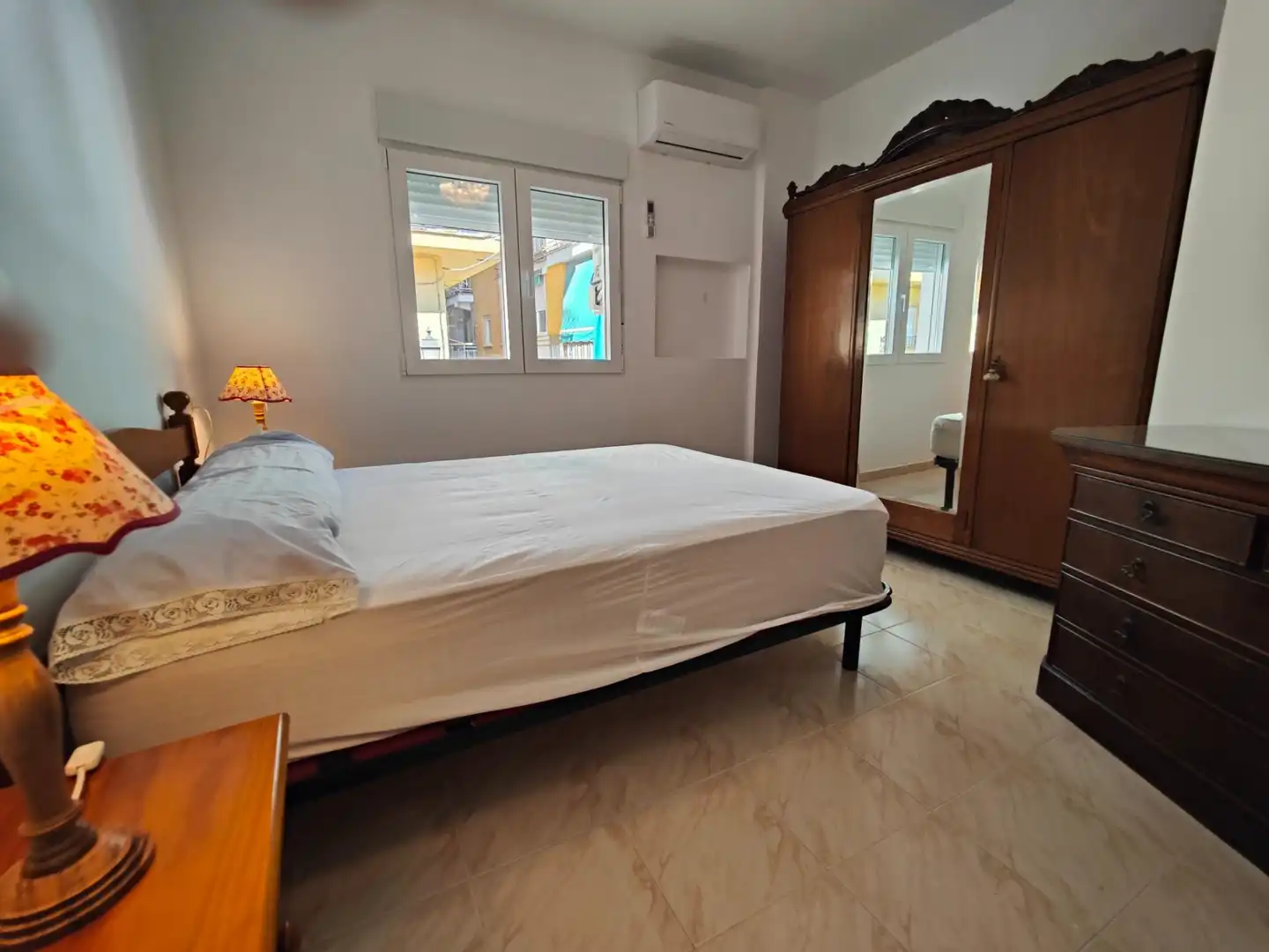 Bedroom of Apartments for rent in Granada  with Air Conditioner, Heating and Furnished
