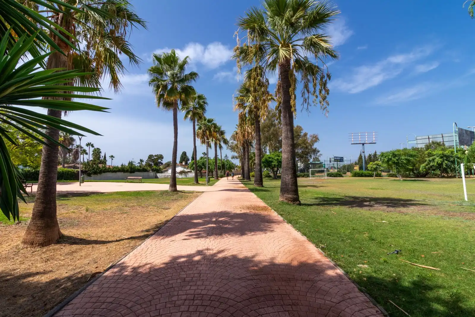 Außenansicht von Country house zum Verkauf in Estepona mit Klimaanlage, Privatgarten und Möbliert
