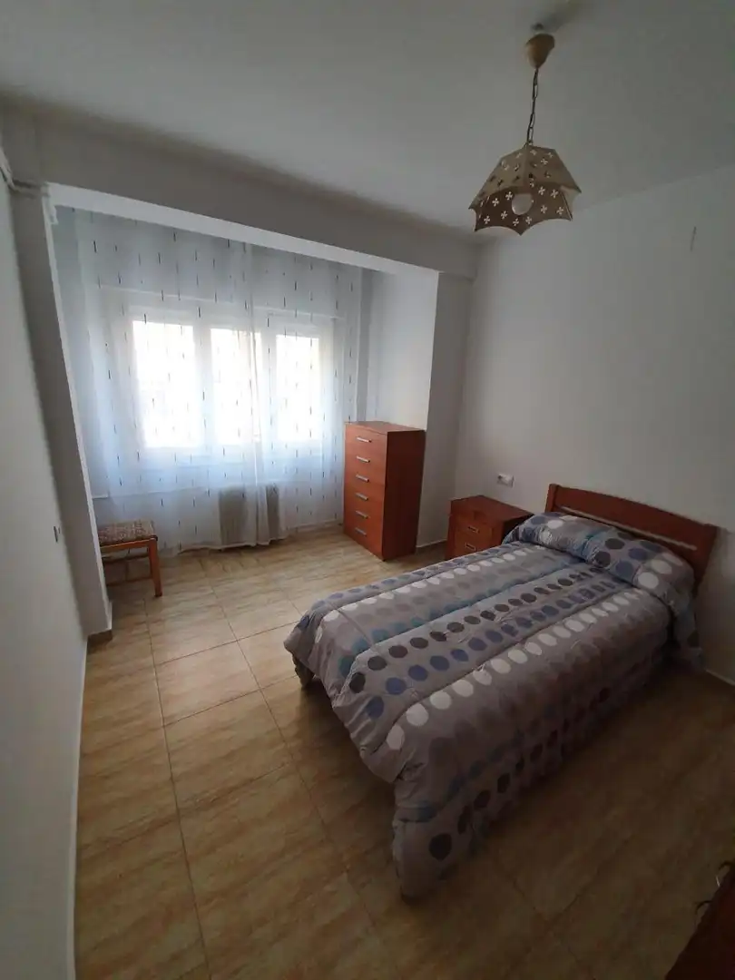 Bedroom of Flat for share in Cuenca  with Heating, Storage room and Furnished