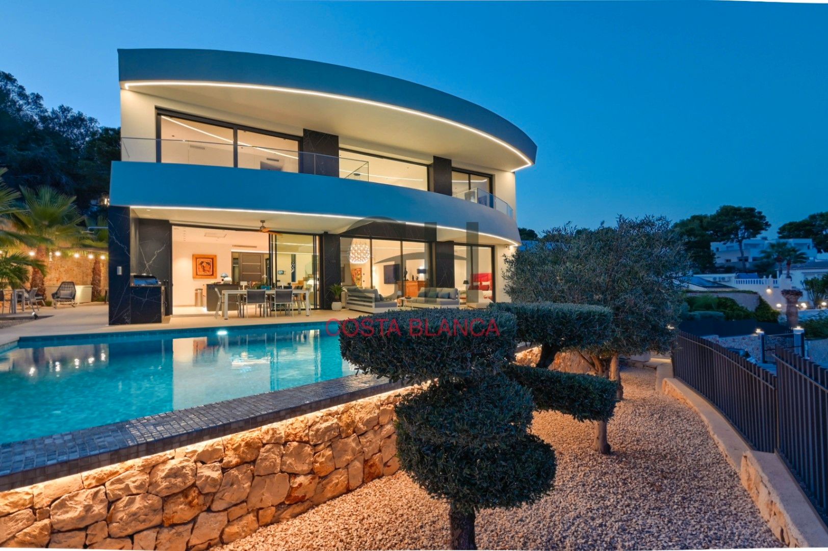 Vista exterior de Casa o xalet en venda en Moraira amb Aire condicionat, Calefacció i Jardí privat