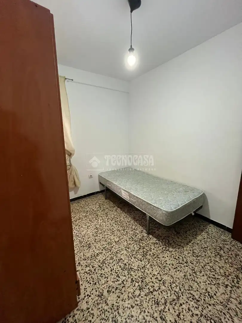 Bedroom of Flat for sale in Sevilla