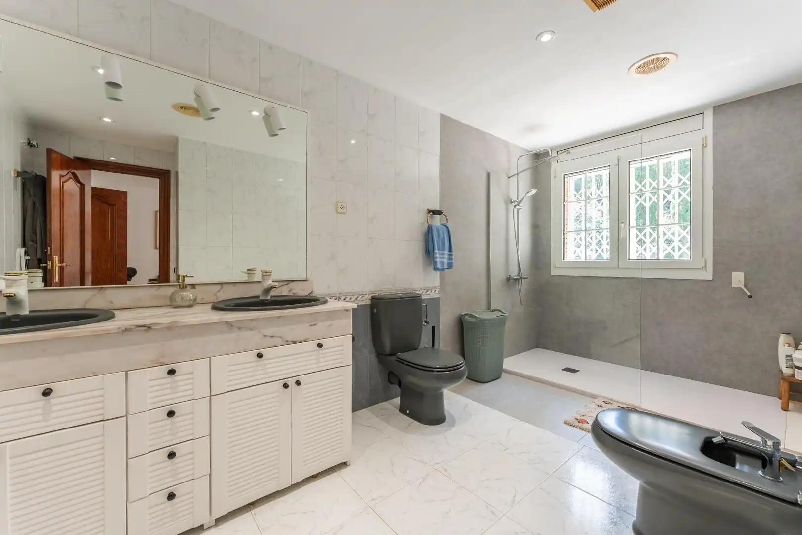 Baño de Casa o chalet en venta en Vilanova del Vallès con Aire acondicionado, Calefacción y Jardín privado