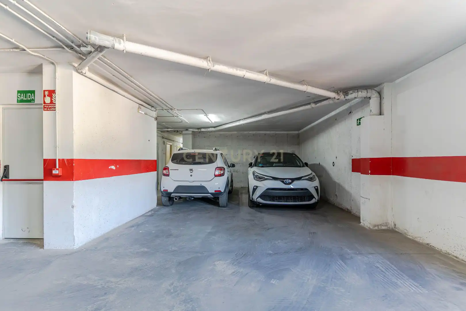 Aparcament de Apartament en venda en Cenes de la Vega amb Traster