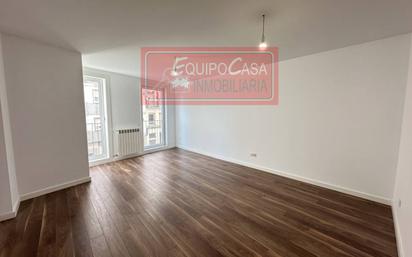 Living room of Flat for sale in Lugo Capital  with Heating, Terrace and Storage room