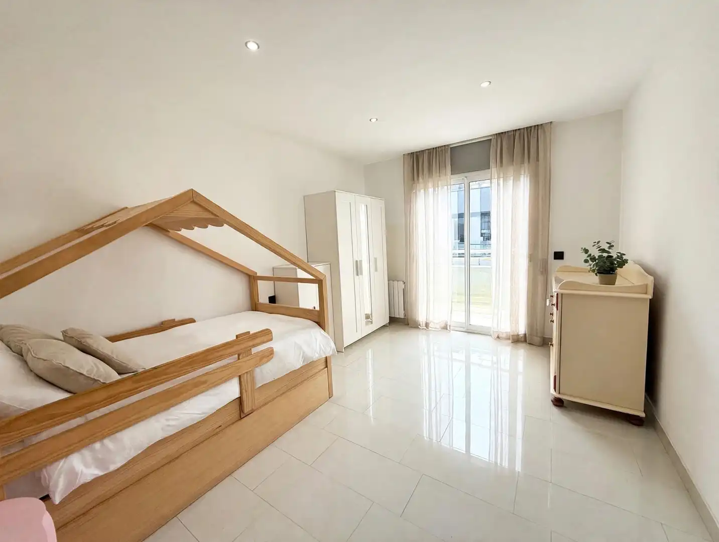 Casa amb terrassa en venda a Santa Susanna, imagen 13