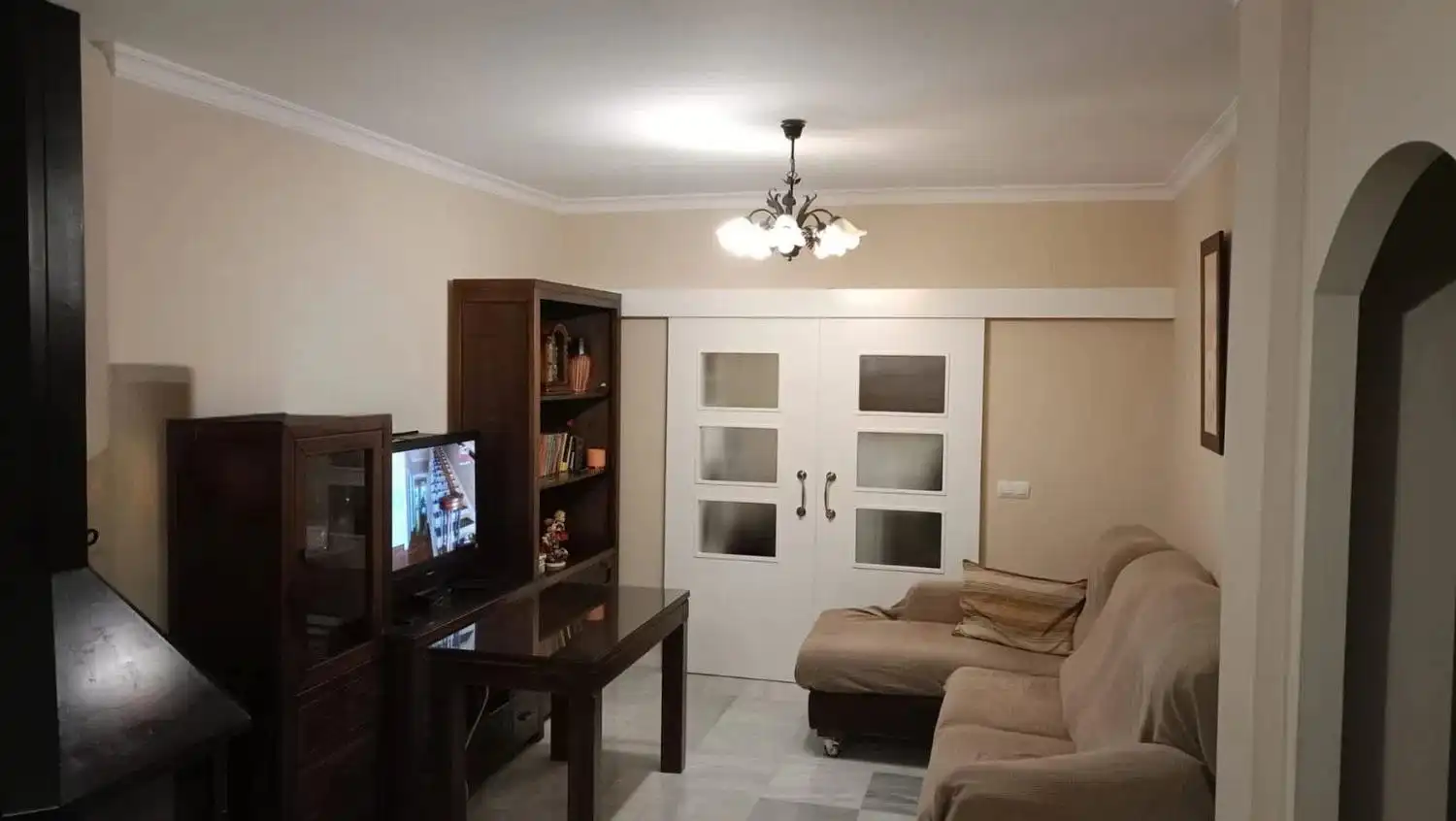 Sala d'estar de Casa o xalet en venda en El Puerto de Santa María amb Aire condicionat, Jardí privat i Traster