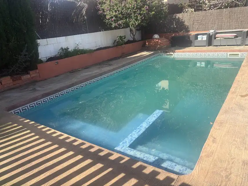 Schwimmbecken von Haus oder Chalet zum Verkauf in Sant Quintí de Mediona mit Heizung, Privatgarten und Parkett