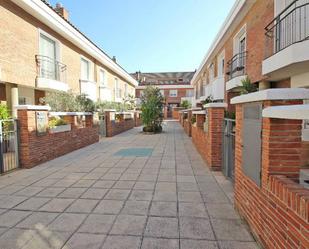 Exterior view of Single-family semi-detached for sale in Esplugues de Llobregat  with Air Conditioner, Heating and Terrace