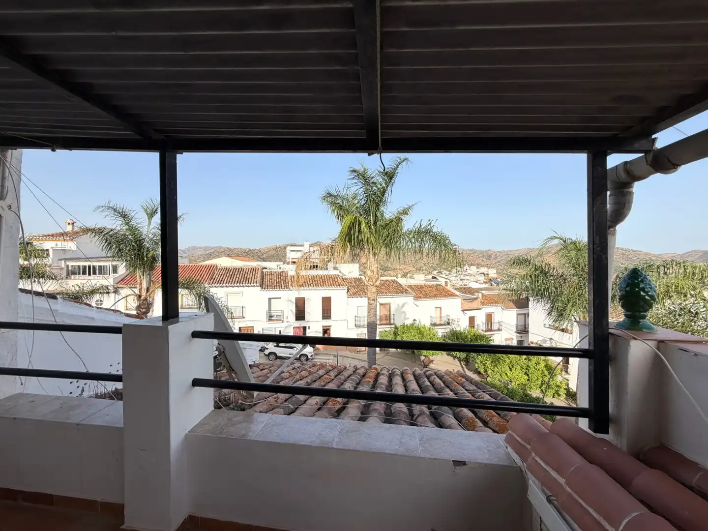 Vista exterior de Casa o xalet en venda en Álora amb Aire condicionat, Terrassa i Moblat
