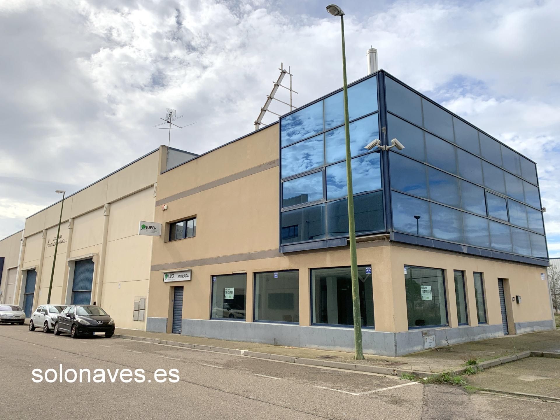 Vista exterior de Nau industrial en venda en  Zaragoza Capital