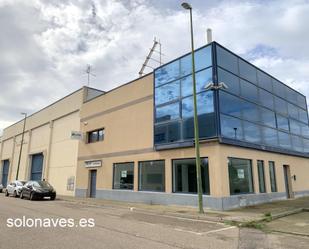 Vista exterior de Nau industrial en venda en  Zaragoza Capital