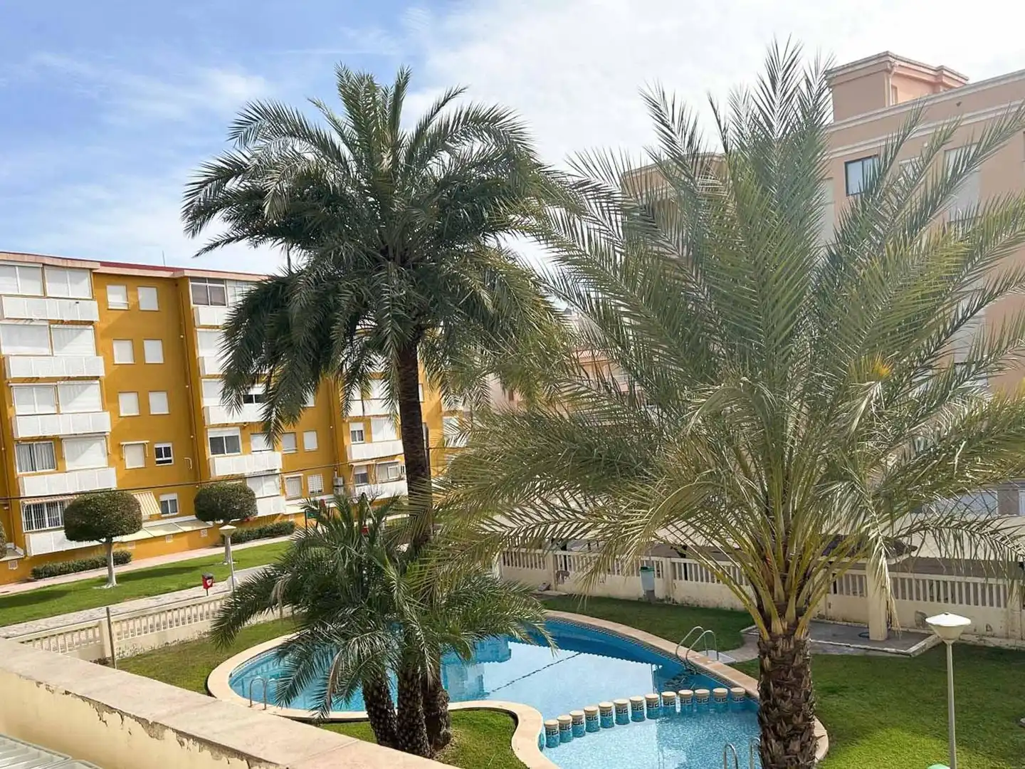 Piscina de Casa adosada en venta en Miramar con Calefacción, Jardín privado y Terraza