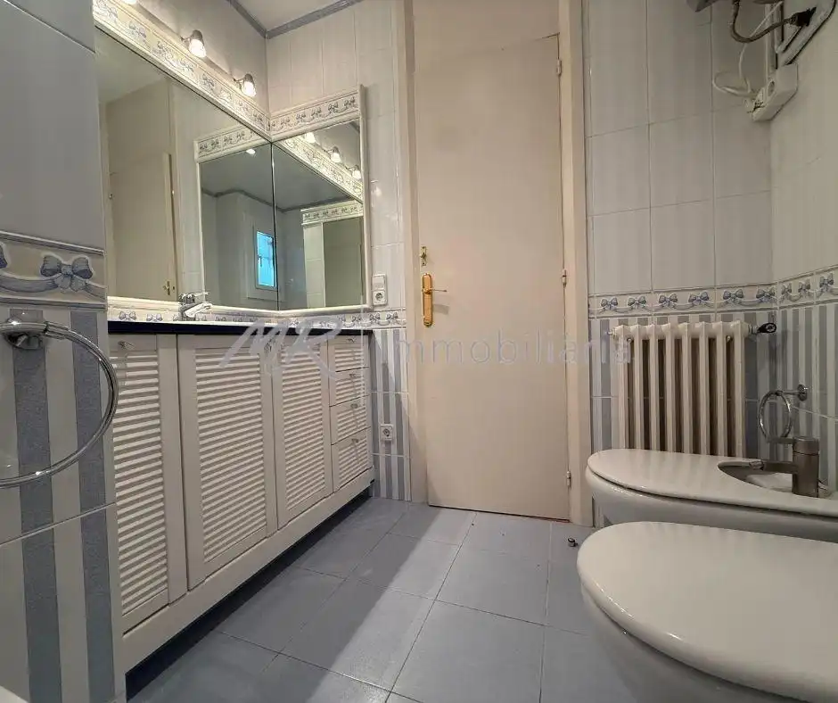 Baño de Piso en venta en Granollers con Calefacción, Trastero y Amueblado
