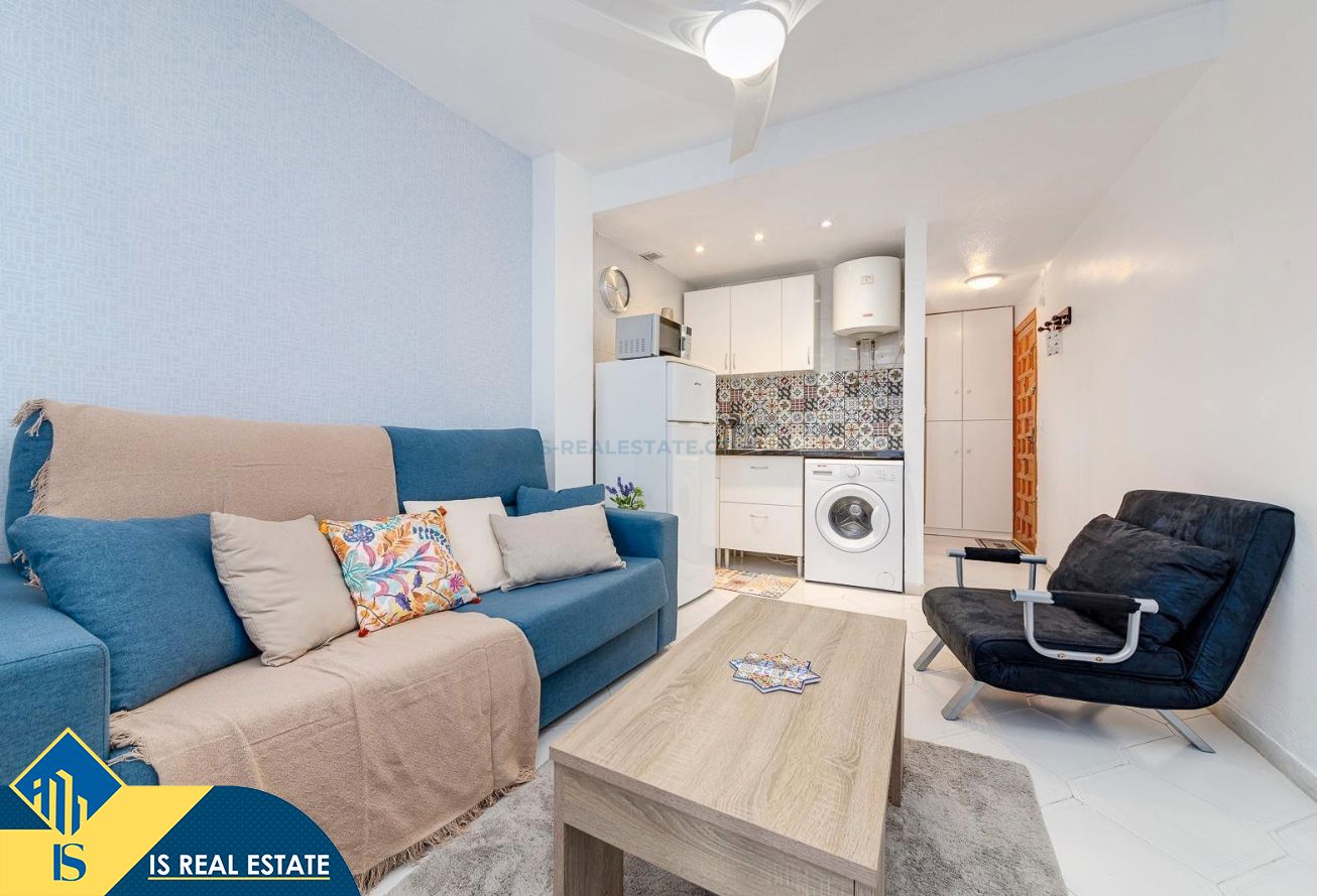 Sala de estar de Estudio en venta en Torrevieja con Aire acondicionado, Calefacción y Terraza