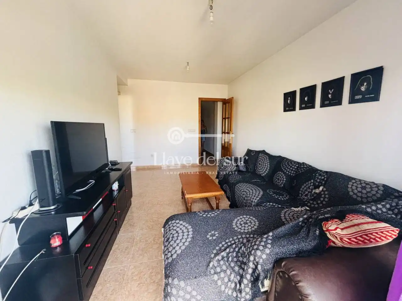 Living room of Flat for sale in Águilas  with Furnished and Balcony
