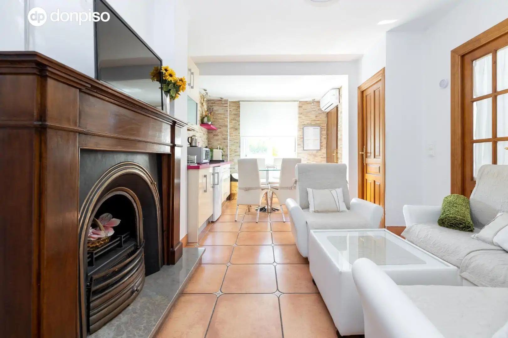 Sala de estar de Casa o chalet en venta en Granada con Jardín privado, Terraza y Piscina
