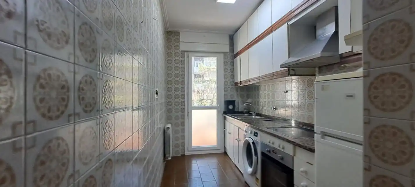 Cocina de Piso en venta en Vitoria - Gasteiz con Calefacción, Terraza y Trastero