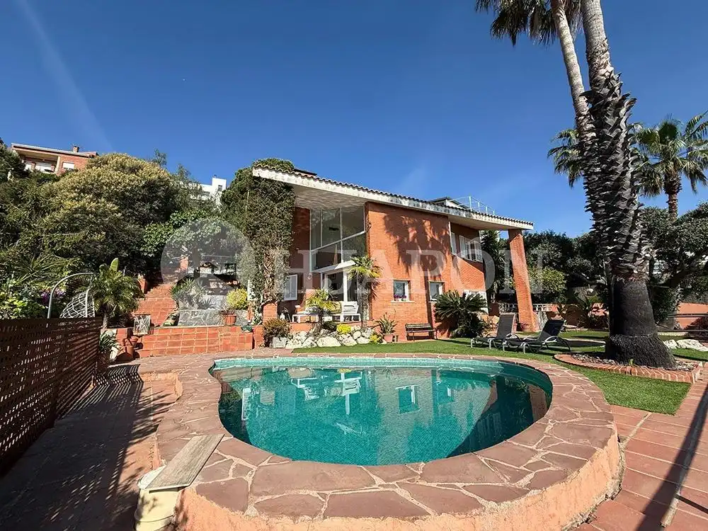 Exterior view of Houses for rent in Alella  with Heating, Private garden and Terrace