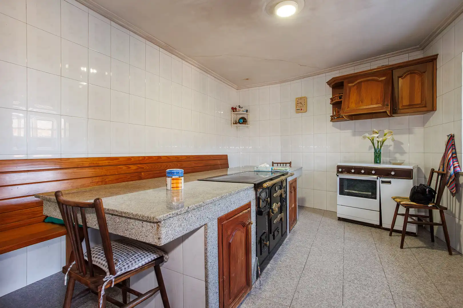 Cocina de Finca rústica en venta en Outeiro de Rei con Amueblado