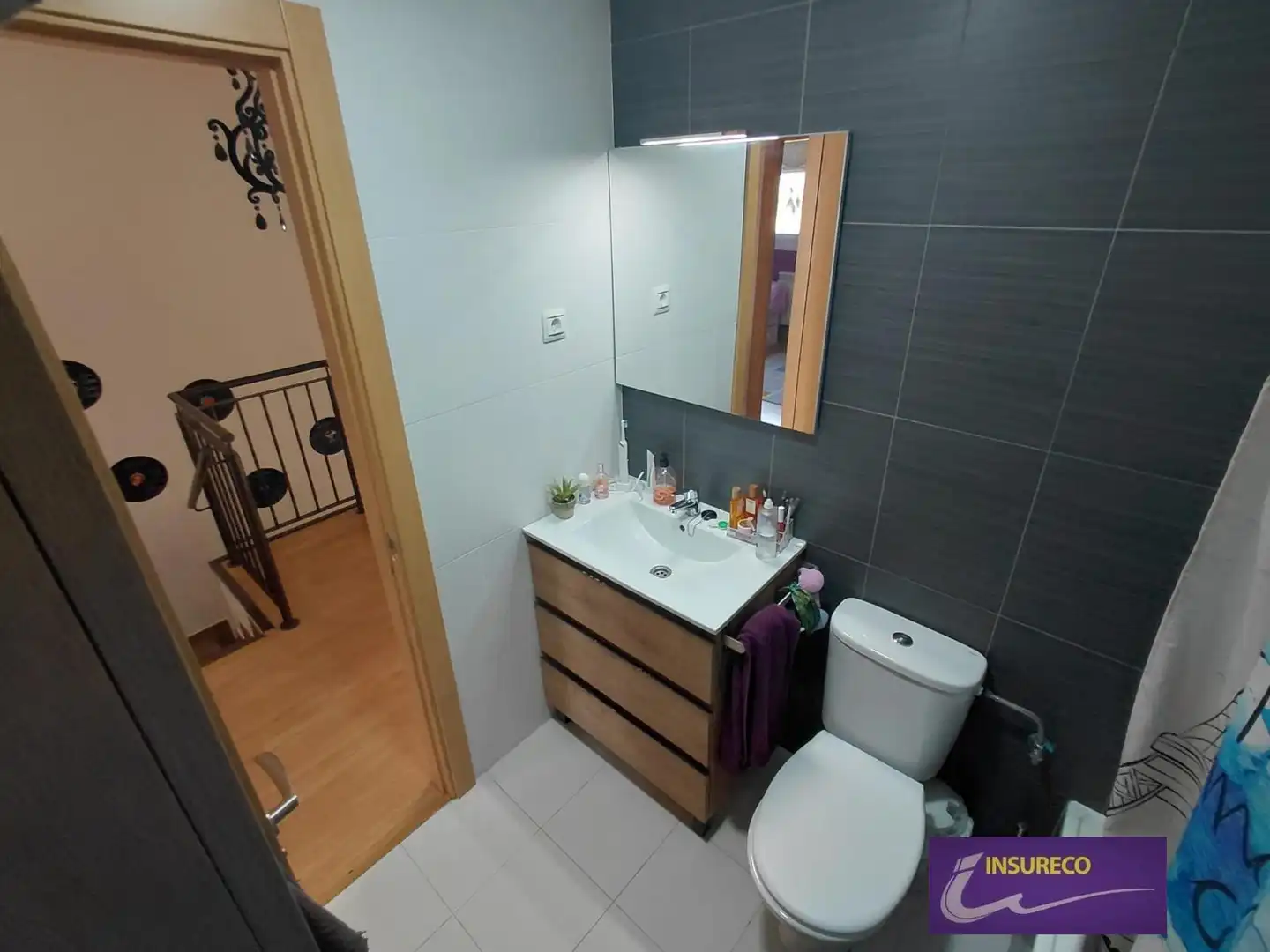 Baño de Casa adosada en venta en Valdefresno con Calefacción, Jardín privado y Terraza