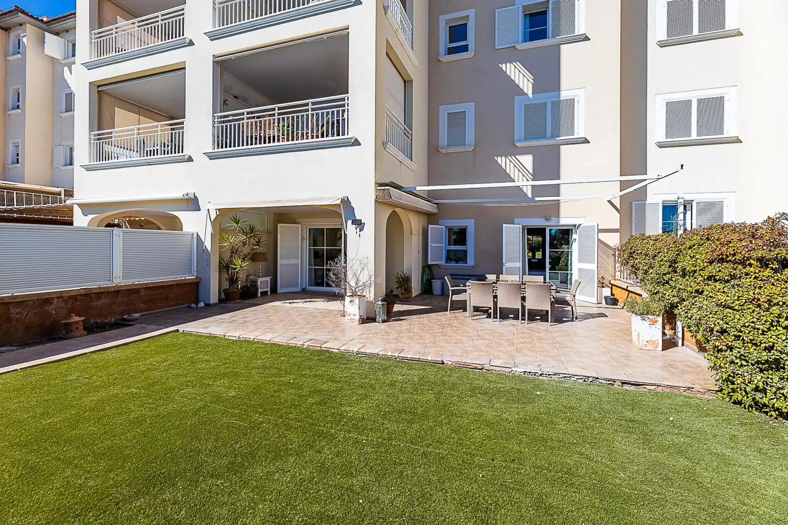 Terrace of Ground floor for sale in  Palma de Mallorca  with Air Conditioner, Private garden and Terrace