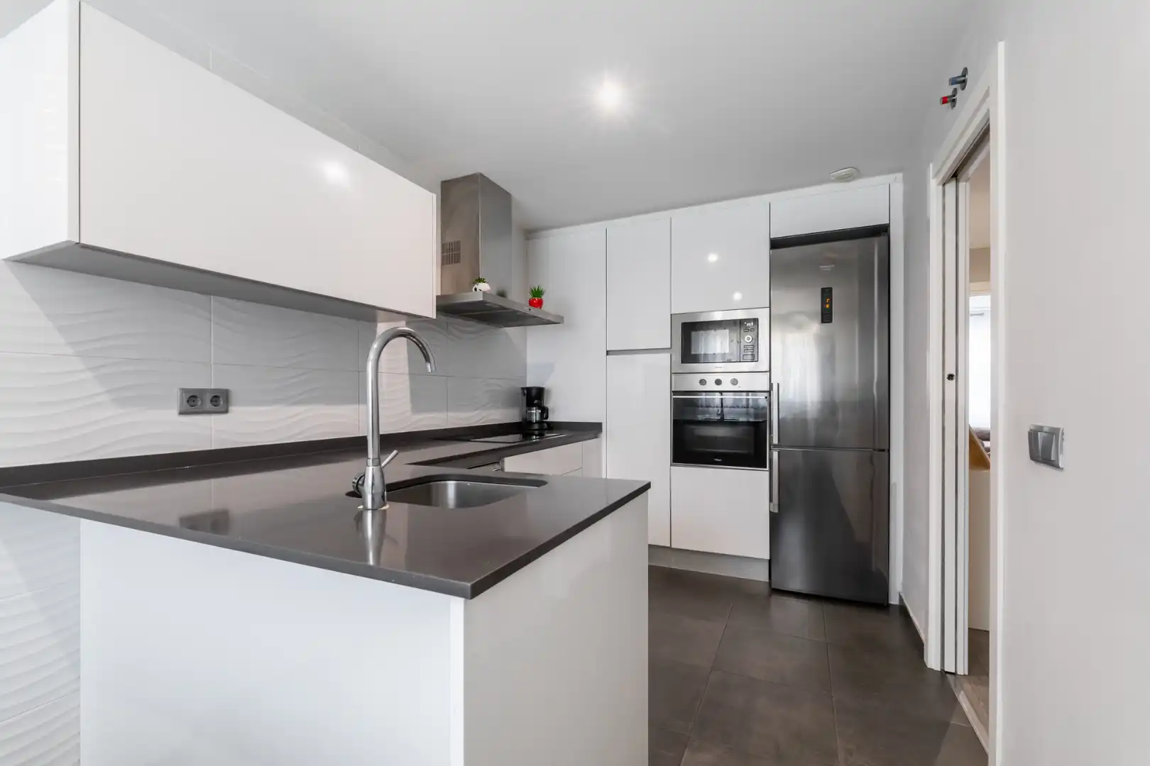 Cocina de Casa adosada en venta en Navalcarnero con Calefacción, Jardín privado y Piscina