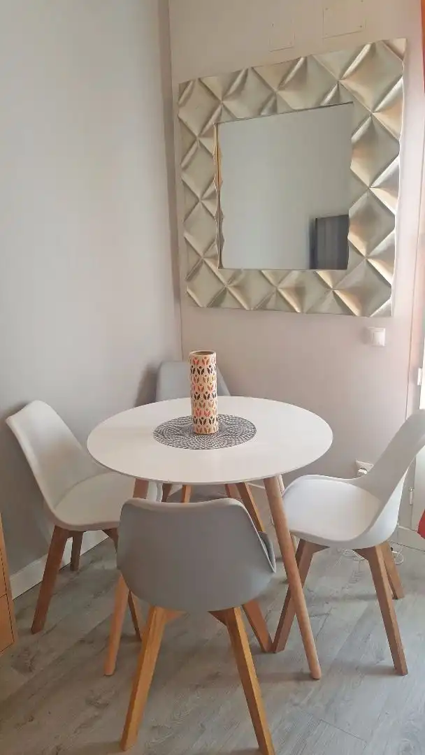 Comedor de Ático de alquiler en Madrid con Aire acondicionado, Calefacción y Amueblado