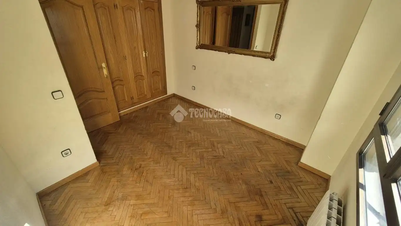 Habitación de Piso en venta en Villaverde
