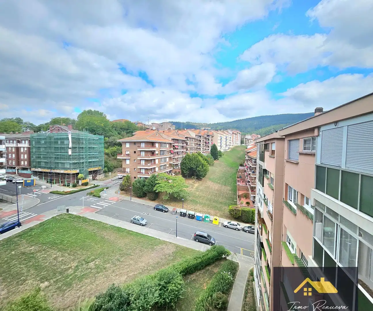 Exterior view of Flat for sale in Etxebarri, Bizkaia