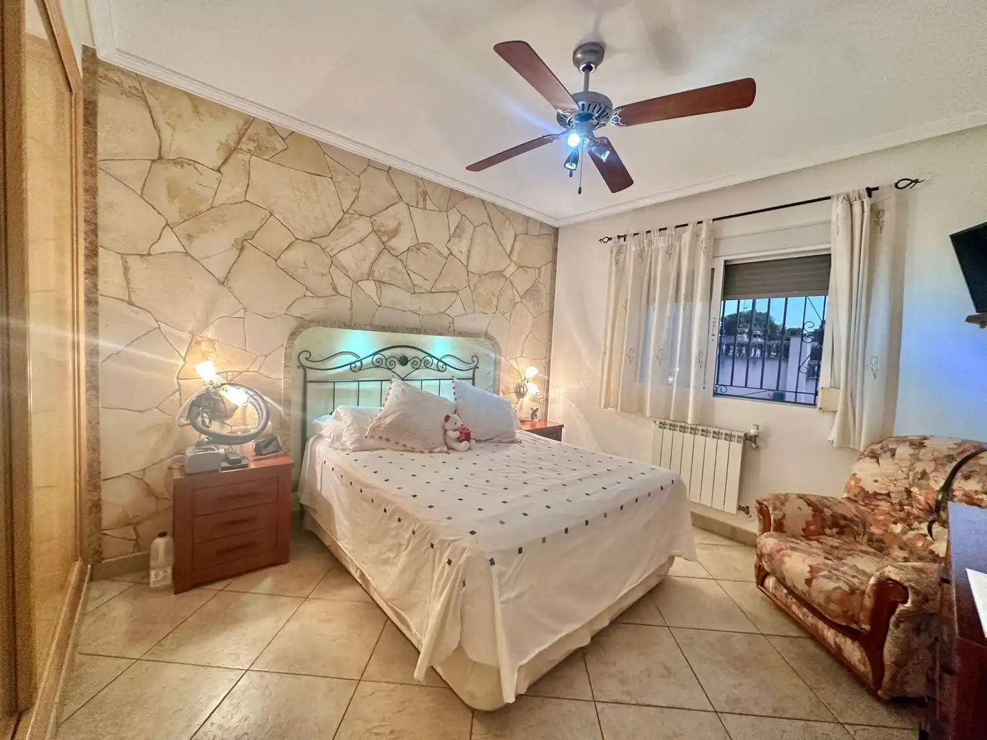 Habitación de Casa o chalet en venta en San Vicente del Raspeig / Sant Vicent del Raspeig con Aire acondicionado, Calefacción y Jardín privado