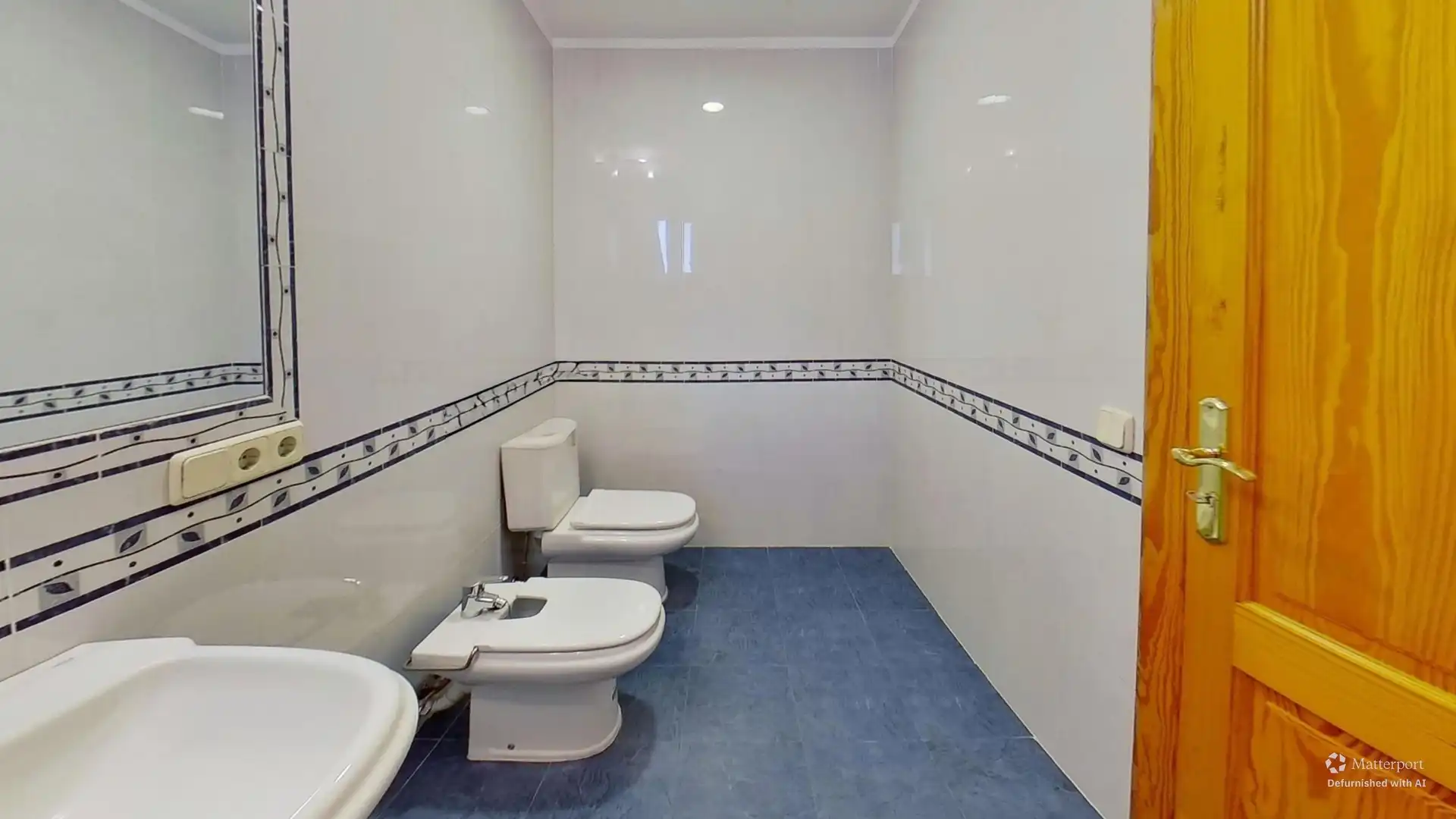 Bathroom of Duplexes for sale in Manacor  with Terrace and Storage room