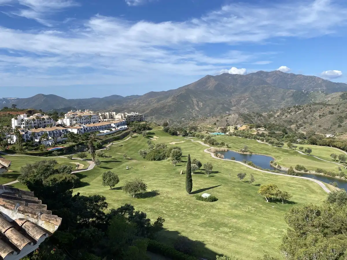 Attic for sale in Alhaurín Golf