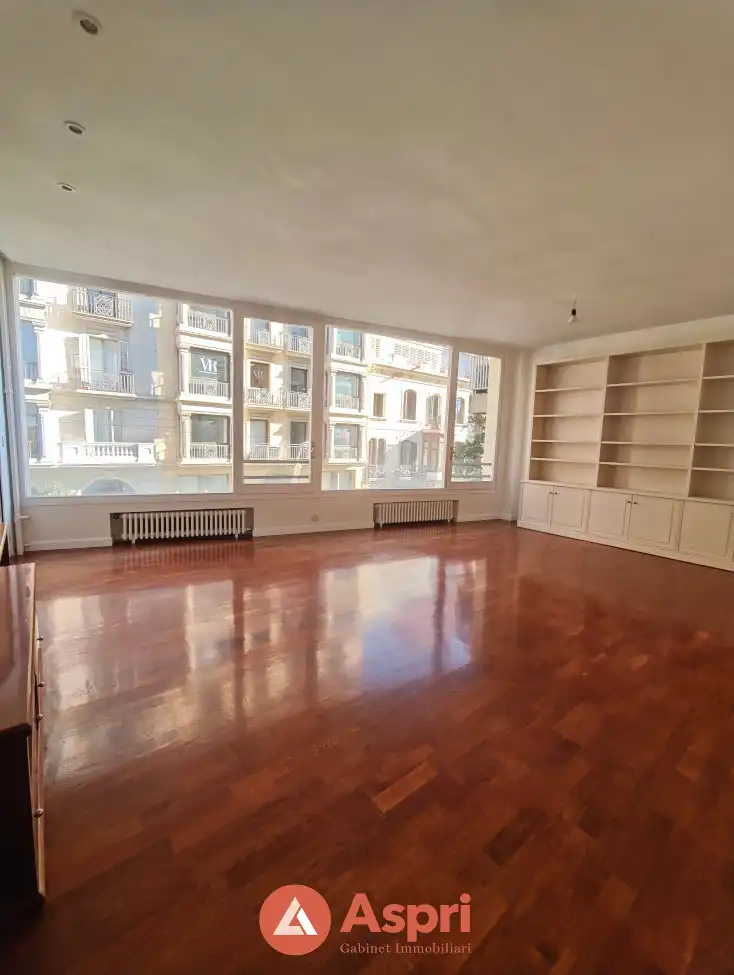 Sala d'estar de Pis de lloguer en  Barcelona Capital amb Aire condicionat, Calefacció i Balcó