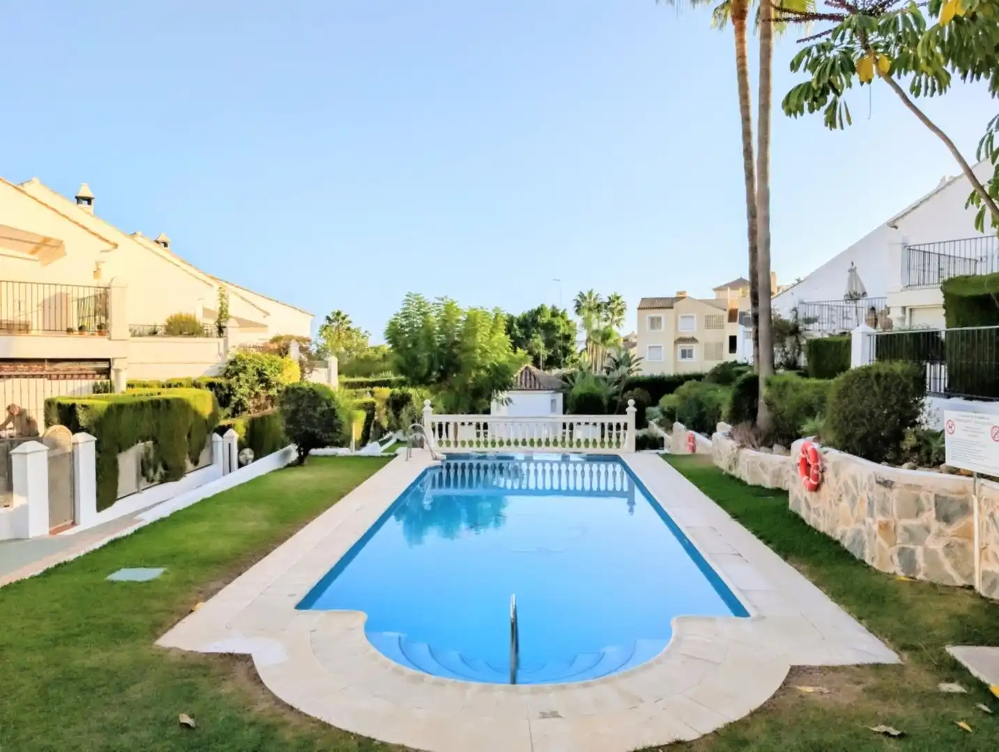 Jardín de Casa adosada en venta en Marbella con Aire acondicionado y Piscina comunitaria