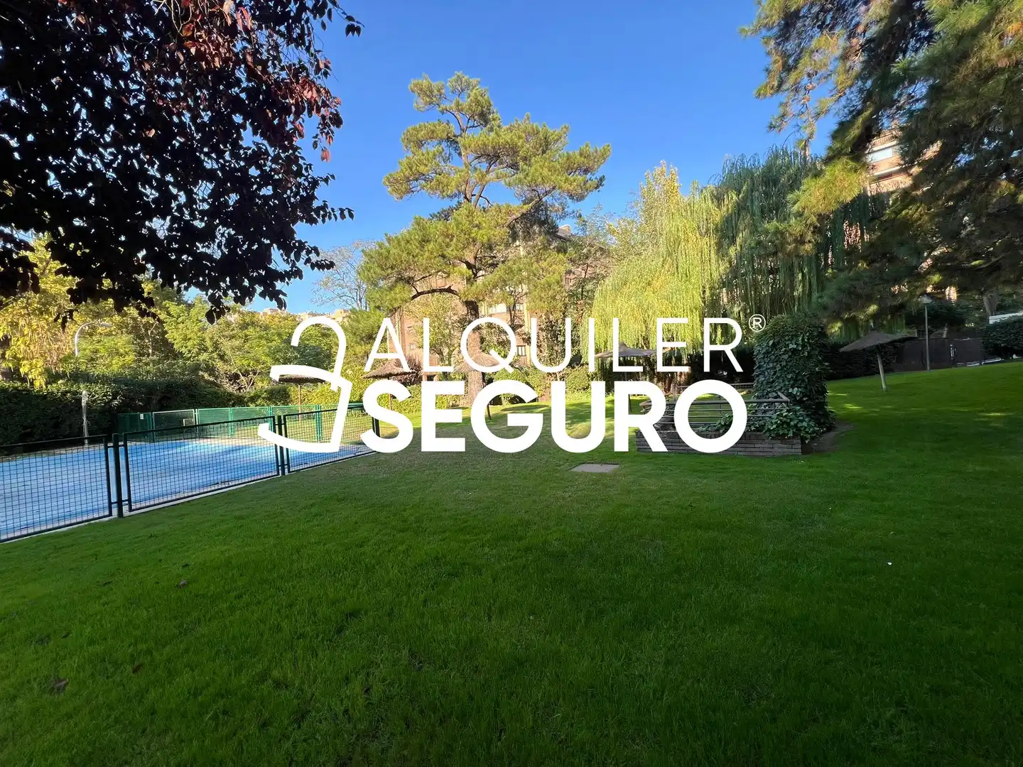 Jardín de Piso de alquiler en Fuencarral - El Pardo