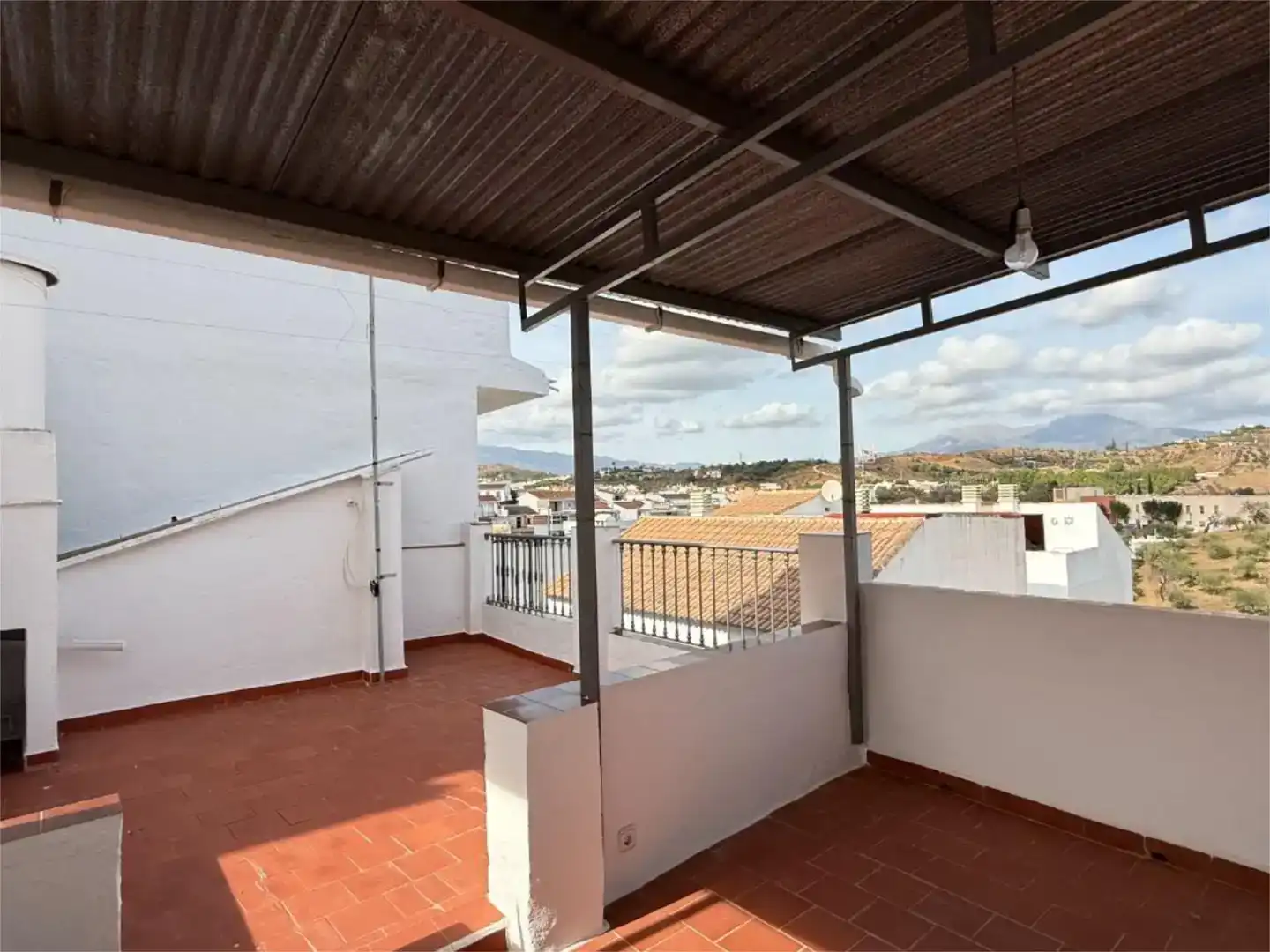 Terrassa de Pis en venda en Guaro amb Aire condicionat, Traster i Balcó