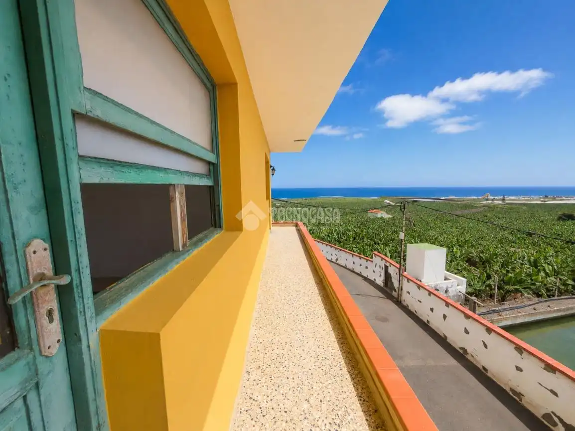Exterior view of Detached homes for sale in Los Silos  with Balcony