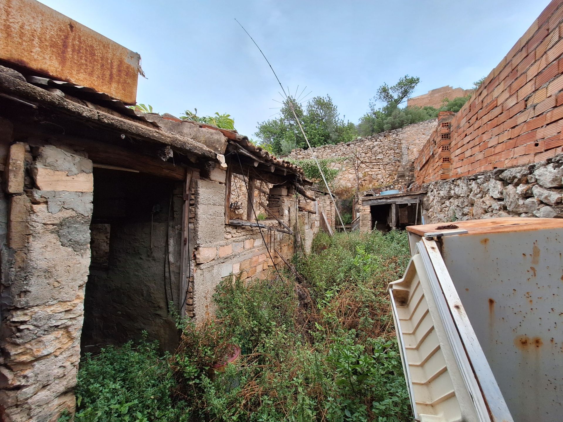 Exterior view of House or chalet for sale in Corbera  with Private garden