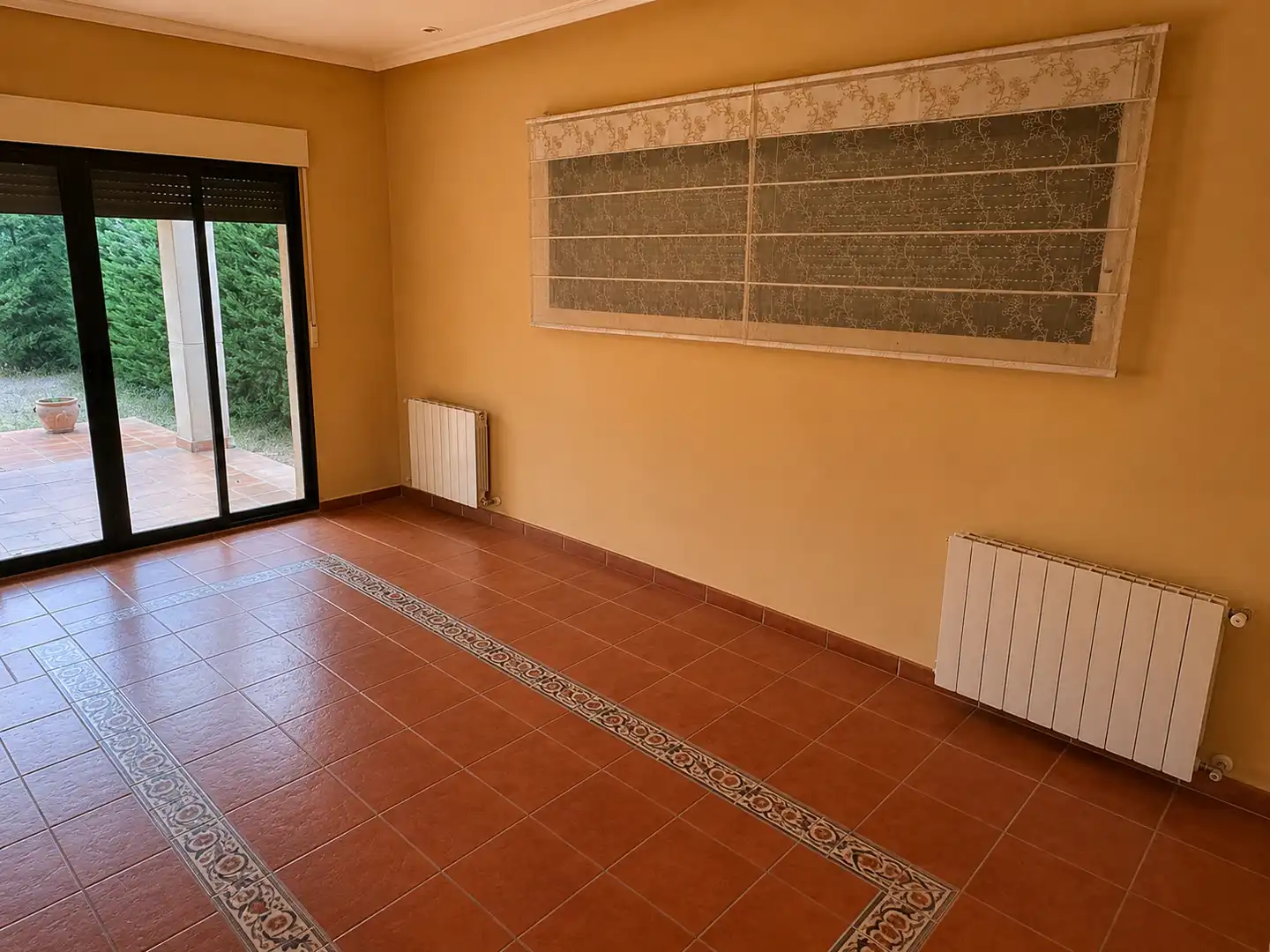 Casa o xalet en venda en Tordesillas amb Jardí privat, Terrassa i Piscina comunitària