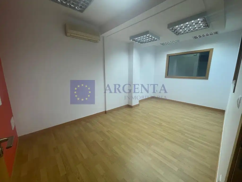 Local comercial en alquiler en Avenida España, imagen 7