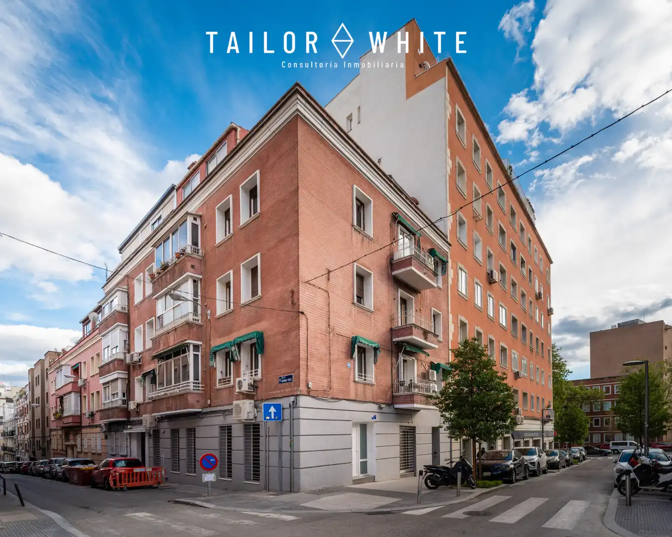 Außenansicht von Wohnung zum Verkauf in Madrid mit Klimaanlage